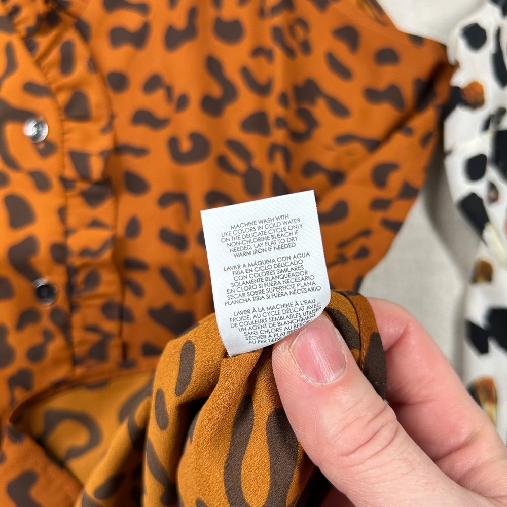 Cabi Sleeveless Top Lot of‎ 3 Womens Small Blouse Animal Print Autumn V-Neck - Picture 9 of 14